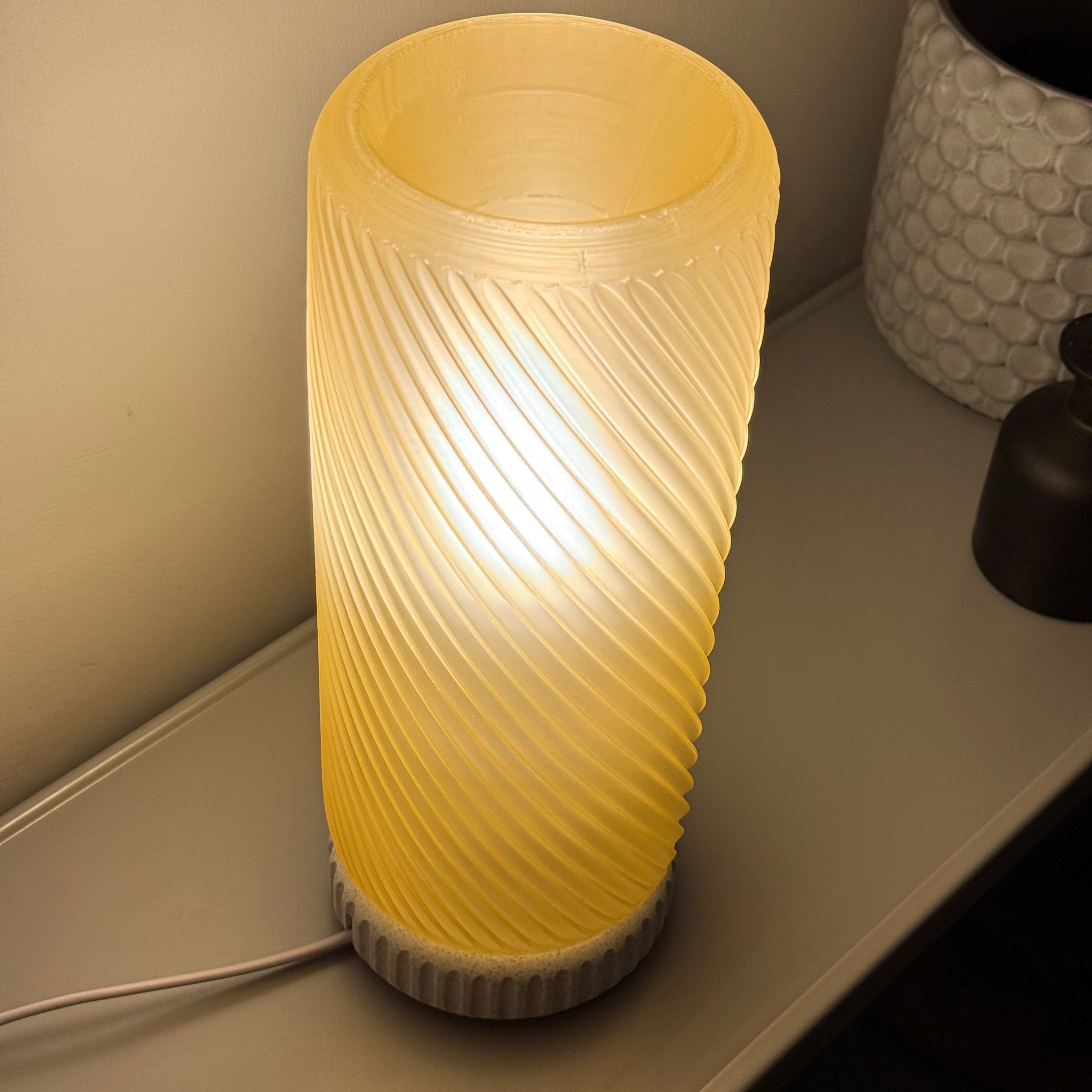 Twist lamp