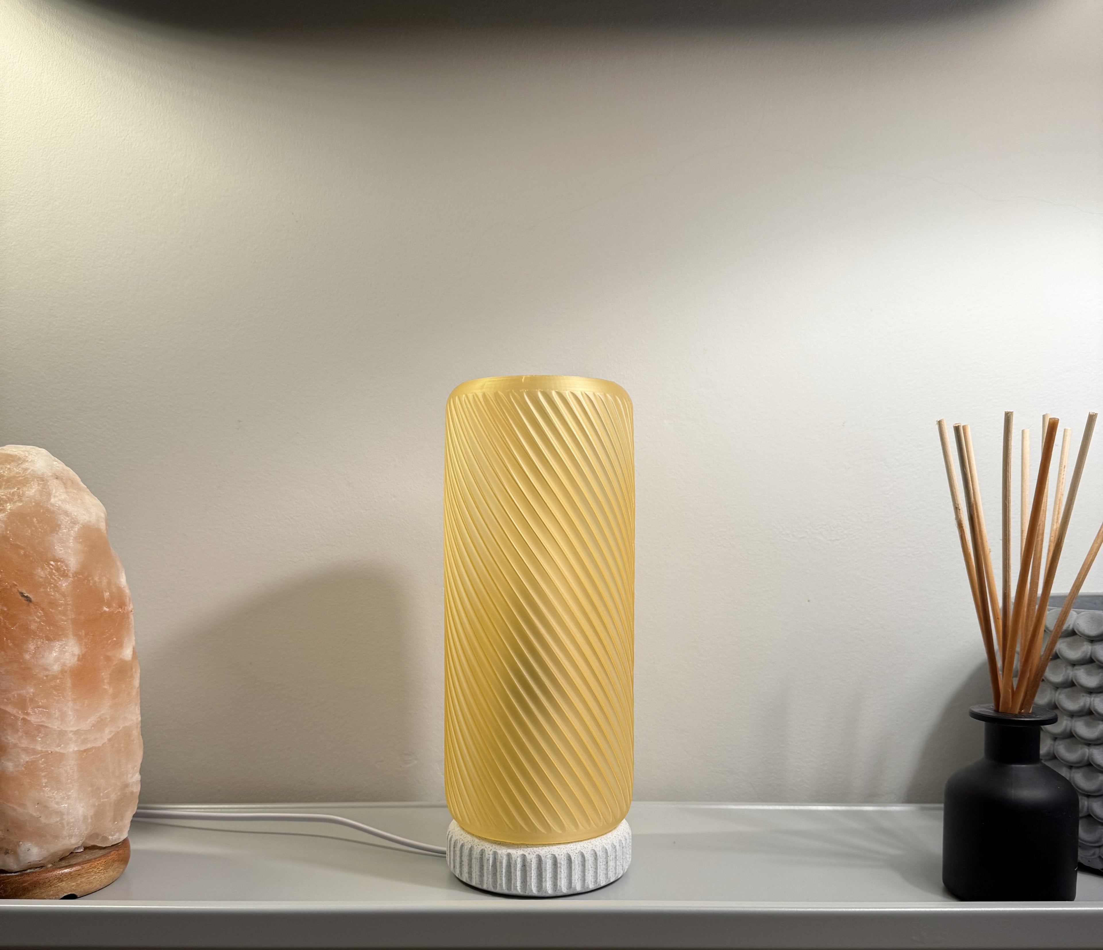 Twist lamp
